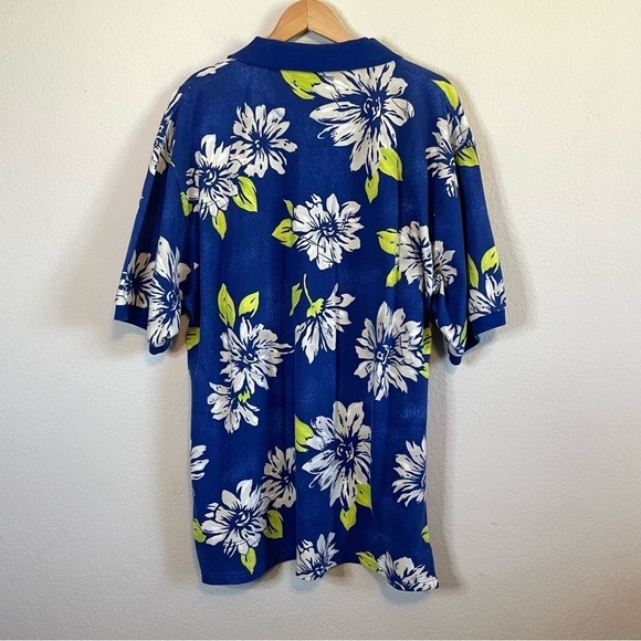 The Disney Store Blue Hawaiian Embroidered Mickey Polo Short Sleeve Shirt Sze XL - Picture 6 of 10